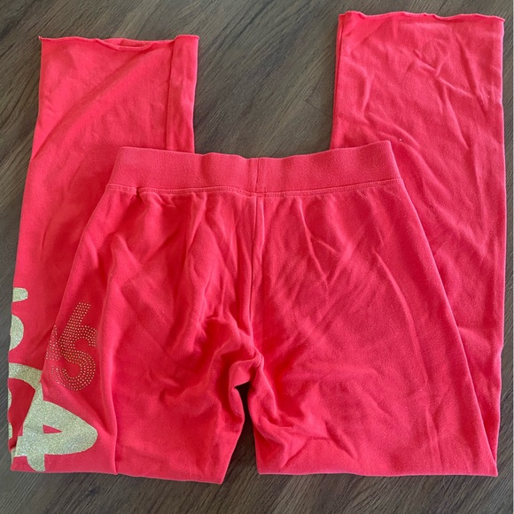Victoria’s Secret Bright Coral Fleece Sweat Pants with Angel Gold - Picture 4 of 5